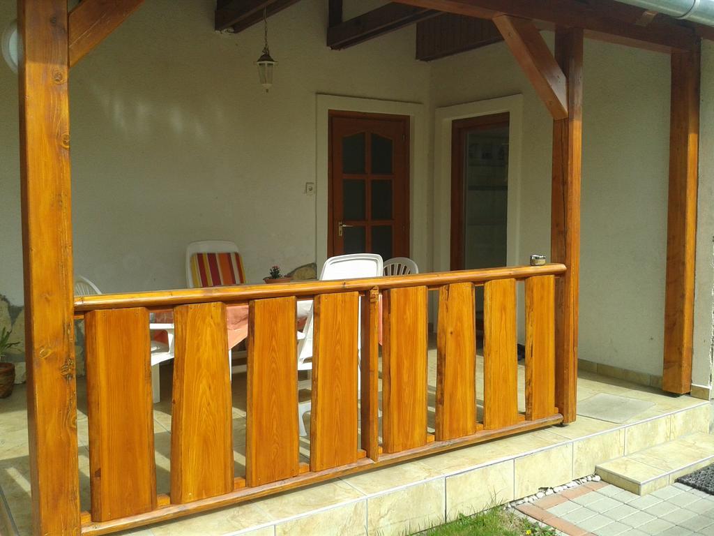 Munkacsy Apartmanok Balatonfenyves Exterior photo